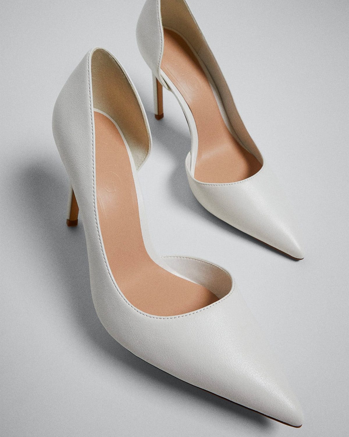 Asymmetric stiletto shoes - Image 2