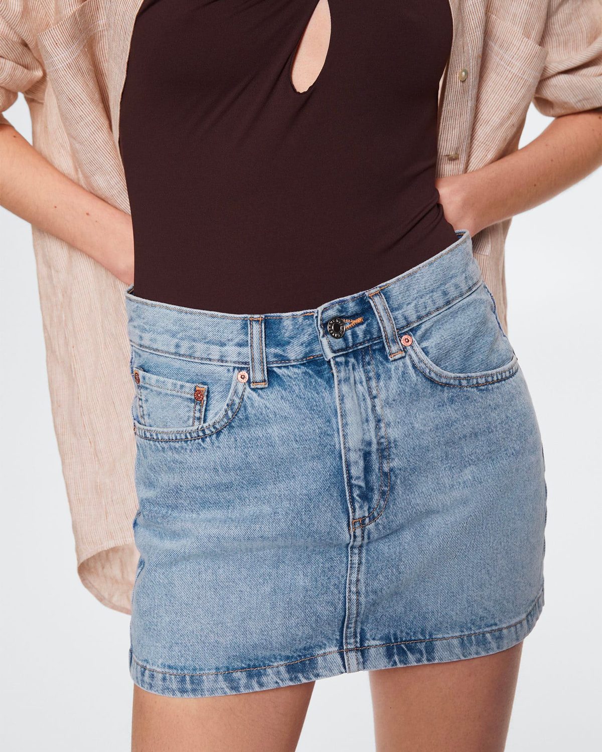 Denim miniskirt - Image 2